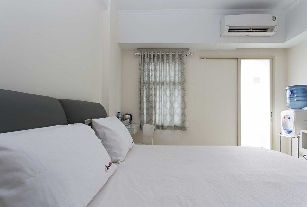 Reddoorz Apartment @ Margonda Residence デポック エクステリア 写真